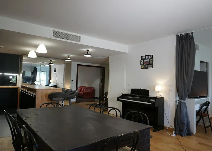 Residences Grande Jatte, Bord De Seine, Suites 52M2 A 97M2, Hopital Americain A 600M