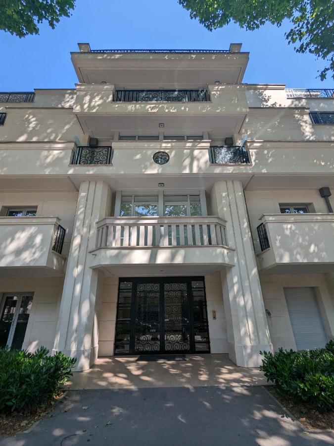 Residences Grande Jatte, Bord De Seine, 52m2 A 97m2, Hopital Americain A 600m *