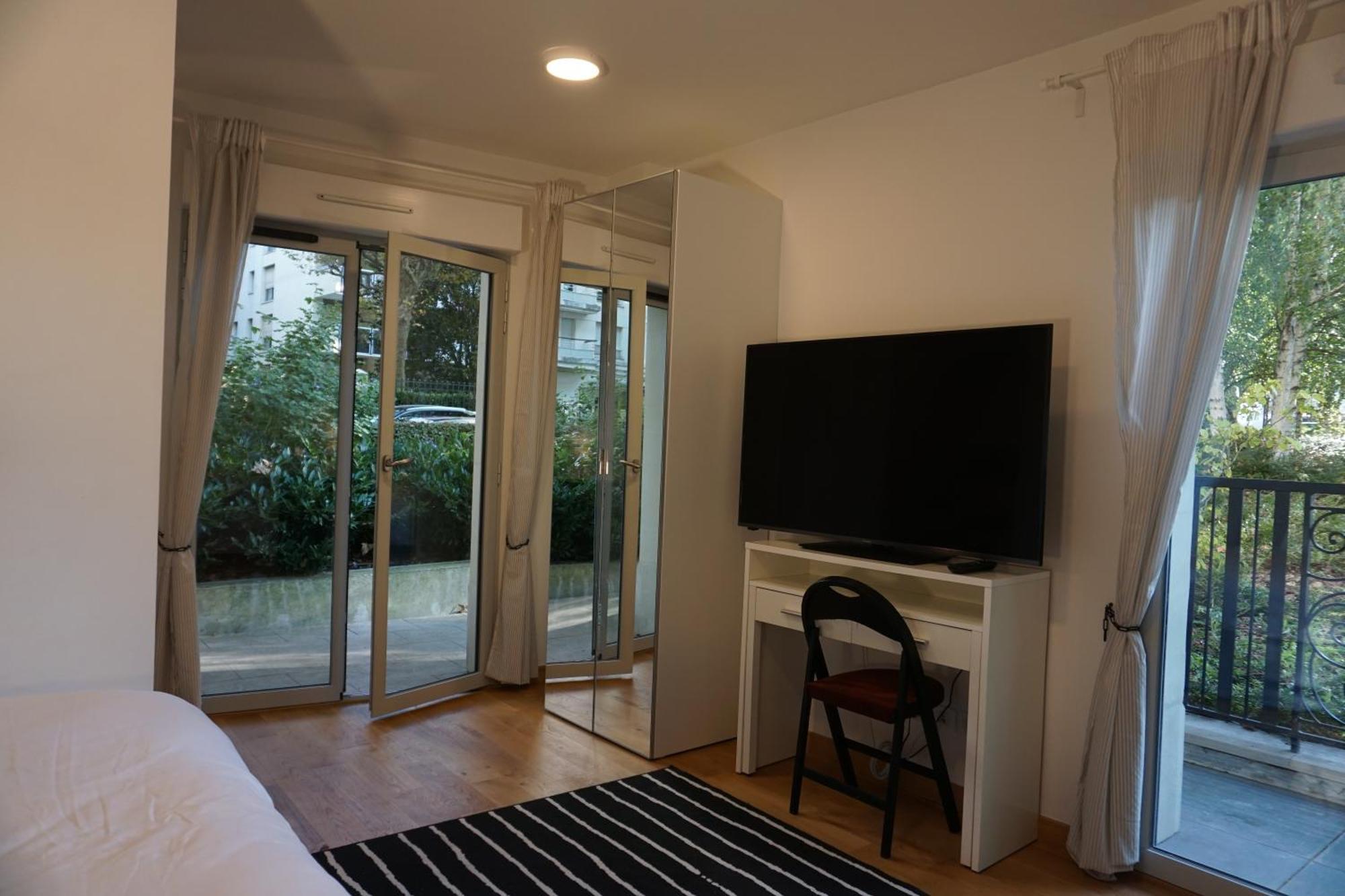 Apartment Residences Grande Jatte, Bord De Seine, 52m2 A 97m2, Hopital Americain A 600m Neuilly-sur-Seine