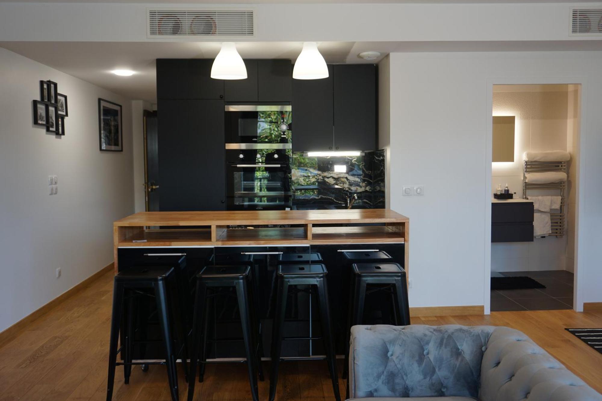 Residences Grande Jatte, Bord De Seine, 52m2 A 97m2, Hopital Americain A 600m Apartment